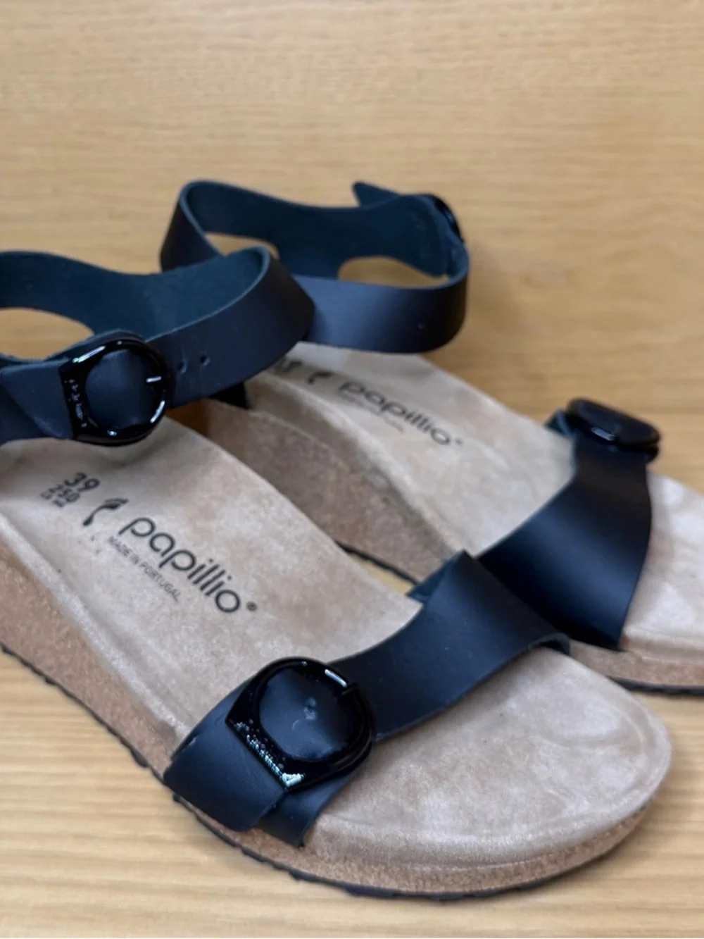BIRKENSTOCK Papillio Soley Ring-Buckle Wedge Sandals Black. US 8 , EU 39. New - Picture 3 of 7